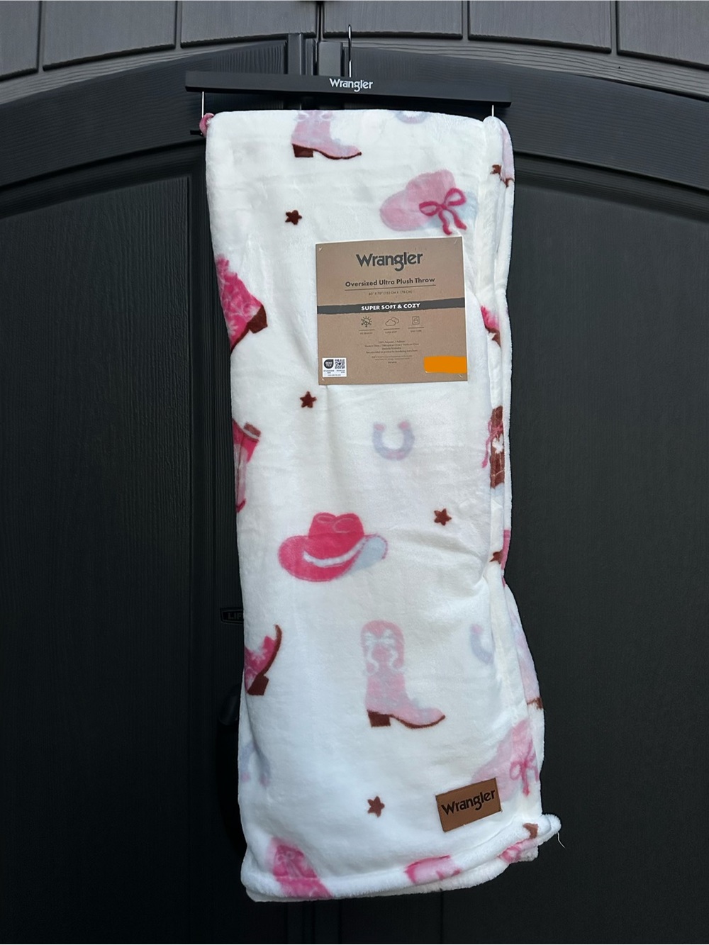 Cutesy Cowgirl Pink - Wrangler Plush Throw Blanket NWT